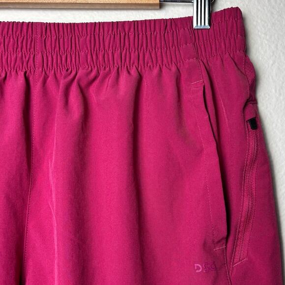 DSG Men's 8" Agility Woven Shorts Size Large in Wild Berry Athletic Training - Picture 7 of 16